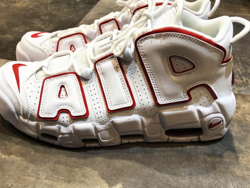 モアアップテンポのナイキ