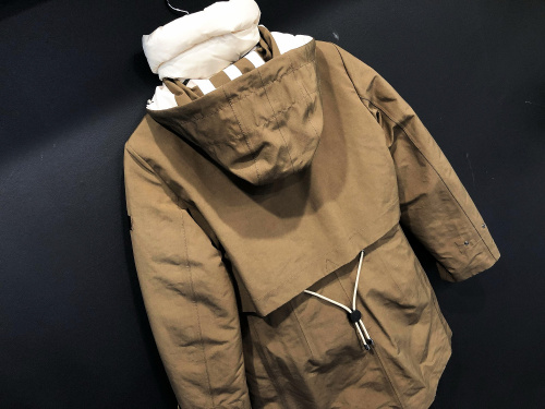 ピューテリーのモンクレール