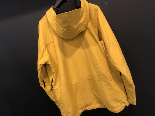 アウトドアブランドのヘリーハンセン