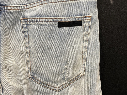 PRADAのLOUIS VITTTON