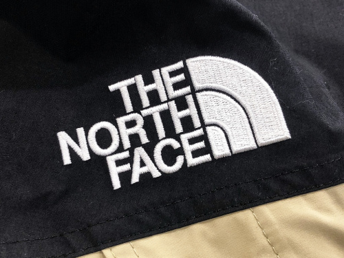 シュプリームの古着買取