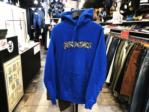 シュプリームの古着買取