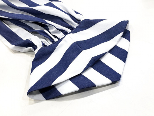 シロイのスキッパーシャツ