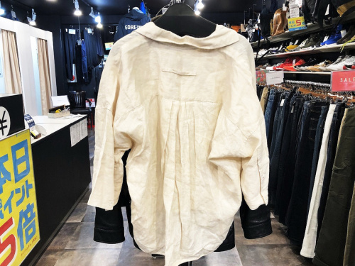 ティッカのスキッパーシャツ