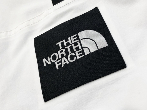 ノースフェイスのGTXシェルジャケット