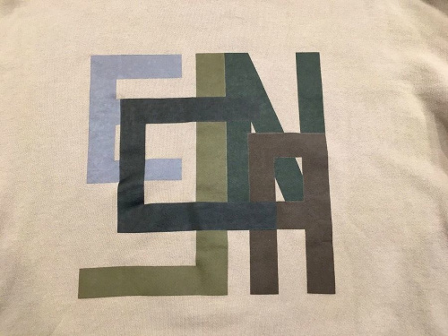 クラネのスウェット