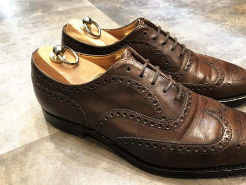 チャーチのウィングチップシューズ