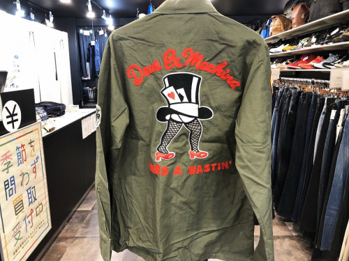 デウスエクスマキナのミリタリーシャツジャケット