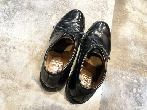 オールデンのチャッカブーツ