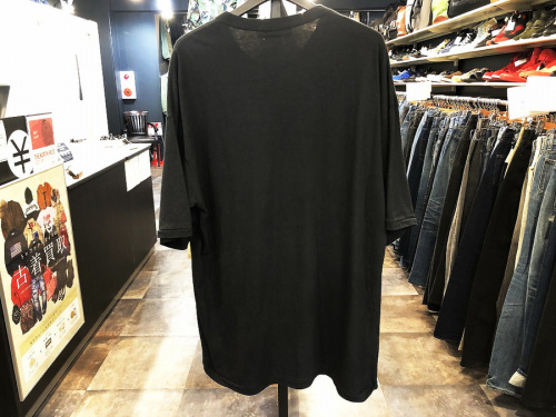 アンダーカバーのTシャツ