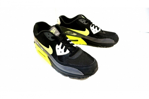 NIKE AIR MAX 90 ESSENTIALのメンズ