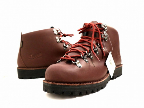 ダナーのDanner TRAIL FIELD