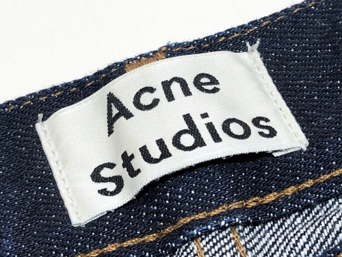 インポートブランドのacne studios