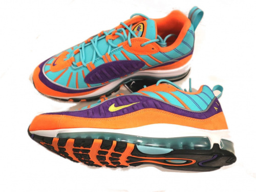 ナイキのNIKE AIR MAX 98