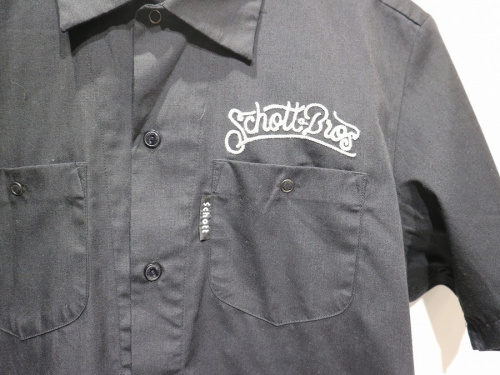 ショットの半袖チェーン刺繍シャツ