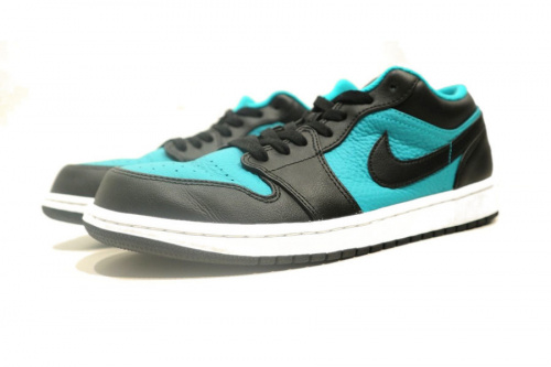 ナイキのAIR JORDAN 1 LOW