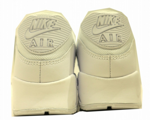 ナイキのNIKE AIR MAX 90 ESSENTIAL