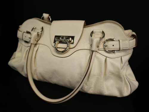 ラグジュアリーブランドのSalvatore Ferragamo