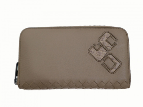 ボッテガヴェネタの長財布