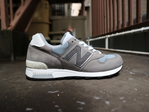 NEW BALANCEのニューバランス