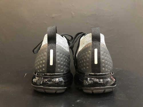 スニーカーのメンズ