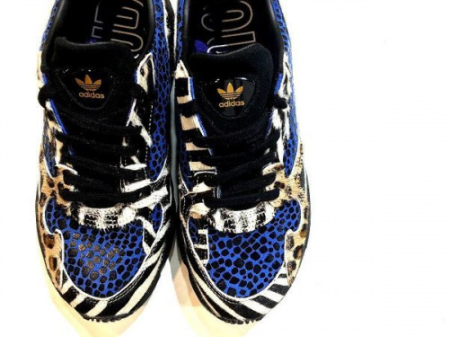 アディダスオリジナルの買取強化