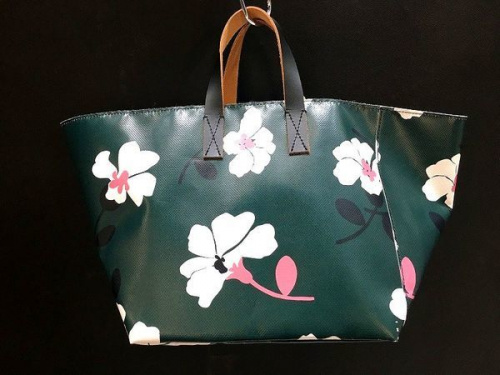 マルニのバッグ