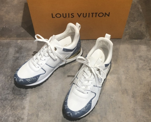 ラグジュアリーブランドのLOUIS　VUITTON