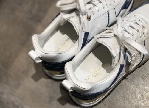 スニーカーのレディース