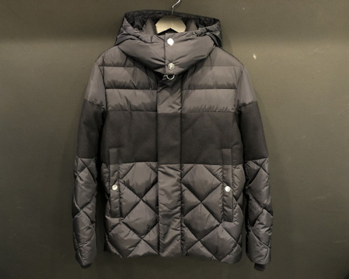 MONCLERのモンクレール