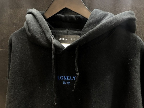 ストリートブランドのLONELY/論理