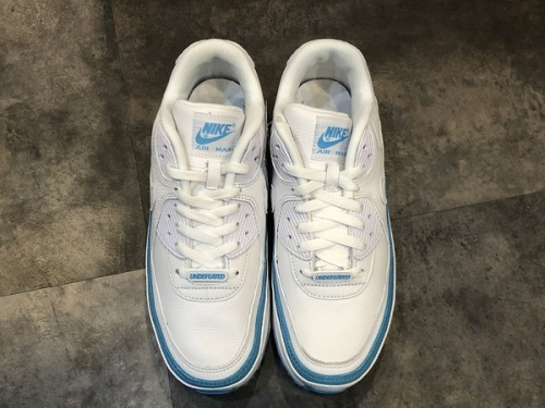 ナイキのスニーカー