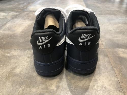 スニーカーのメンズ