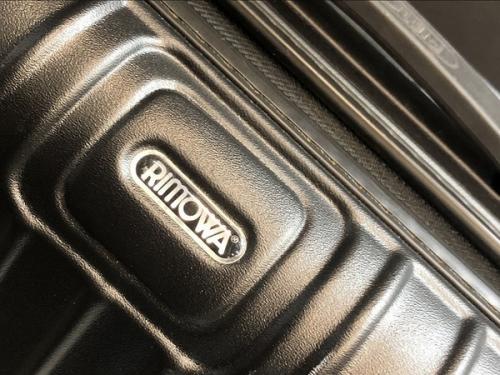 キャリーケースのユニセックス