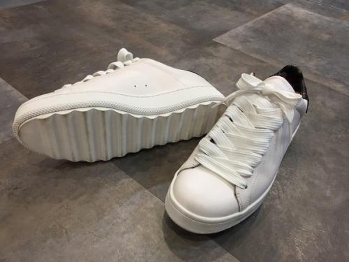コーチのスニーカー