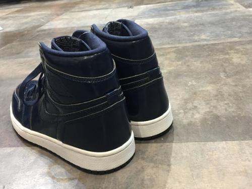 スニーカーのメンズ