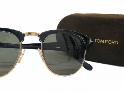 レアアイテムのTOM FORD