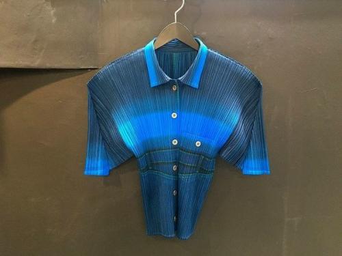 PLEATS PLEASEのプリーツプリーズ