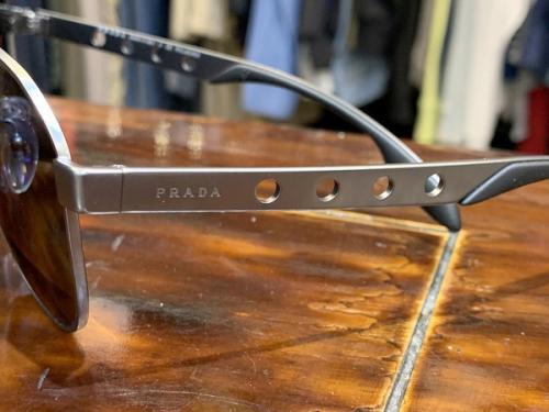 プラダのサングラス