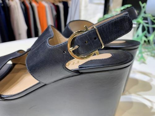 サンダルのレディース