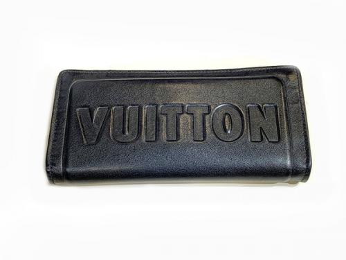 LOUIS VUITTON 　のルイ ヴィトン　