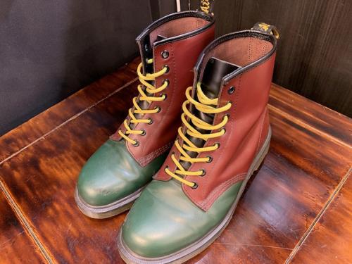 ドクターマーチンのシューズ