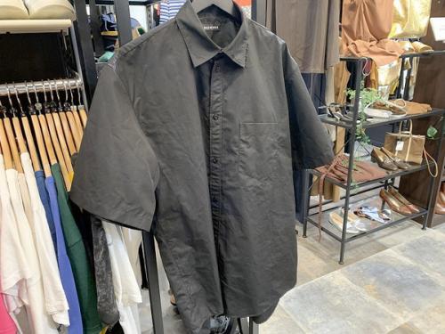 BALENCIAGAのバレンシアガ