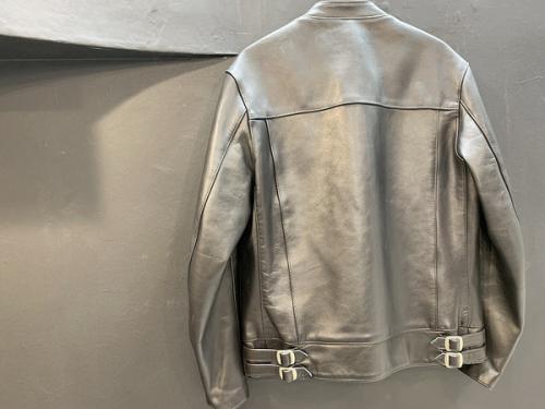 トリプルシックスのレザージャケット