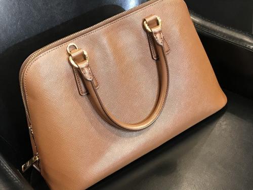 プラダのサフィアーノ