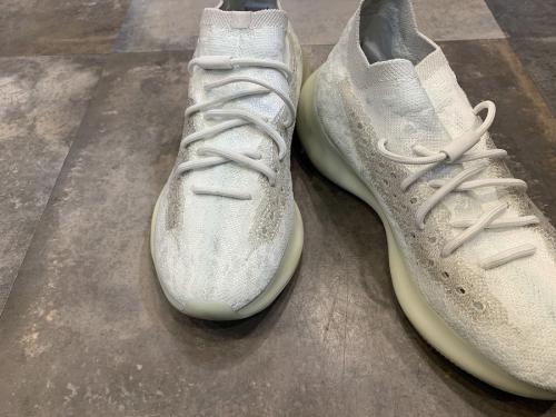 adidasのアディダス