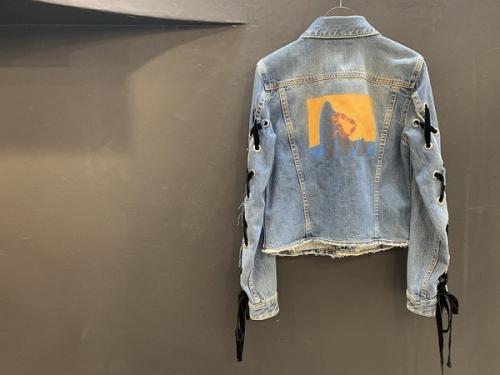 ラブレスのデニムジャケット