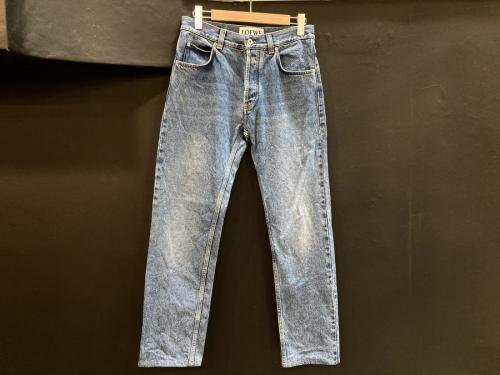 ボタンフライウォッシュドデニムパンツ/スリムレッグジーンズのメンズ　古着　ブランド古着