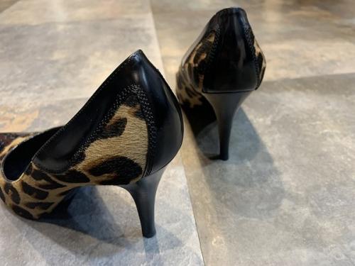 パンプスのレディース