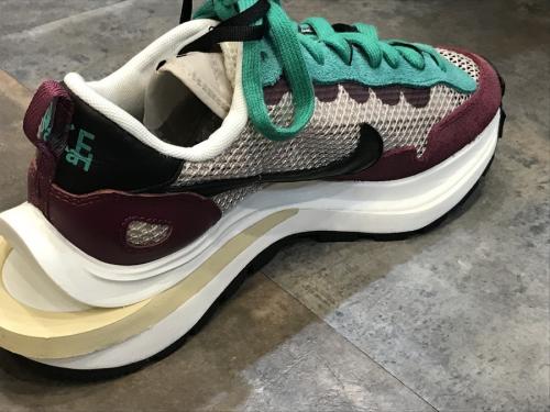 VAPORWAFFLEの既に名作。コラボスニーカー【Sacai x Nike】の記念すべき第一弾モデルです。